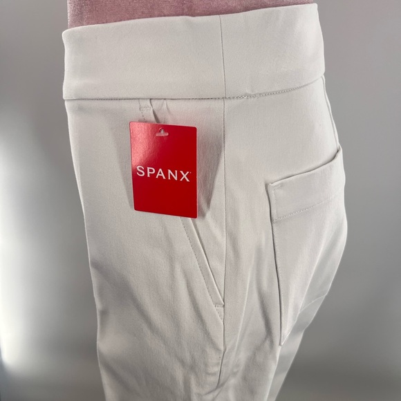 NWT Spanx On The Go Kick Flare Pants - Picture 9 of 13